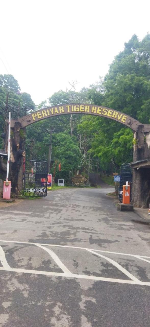 Hill Green Home Stay Thekkady Eksteriør billede